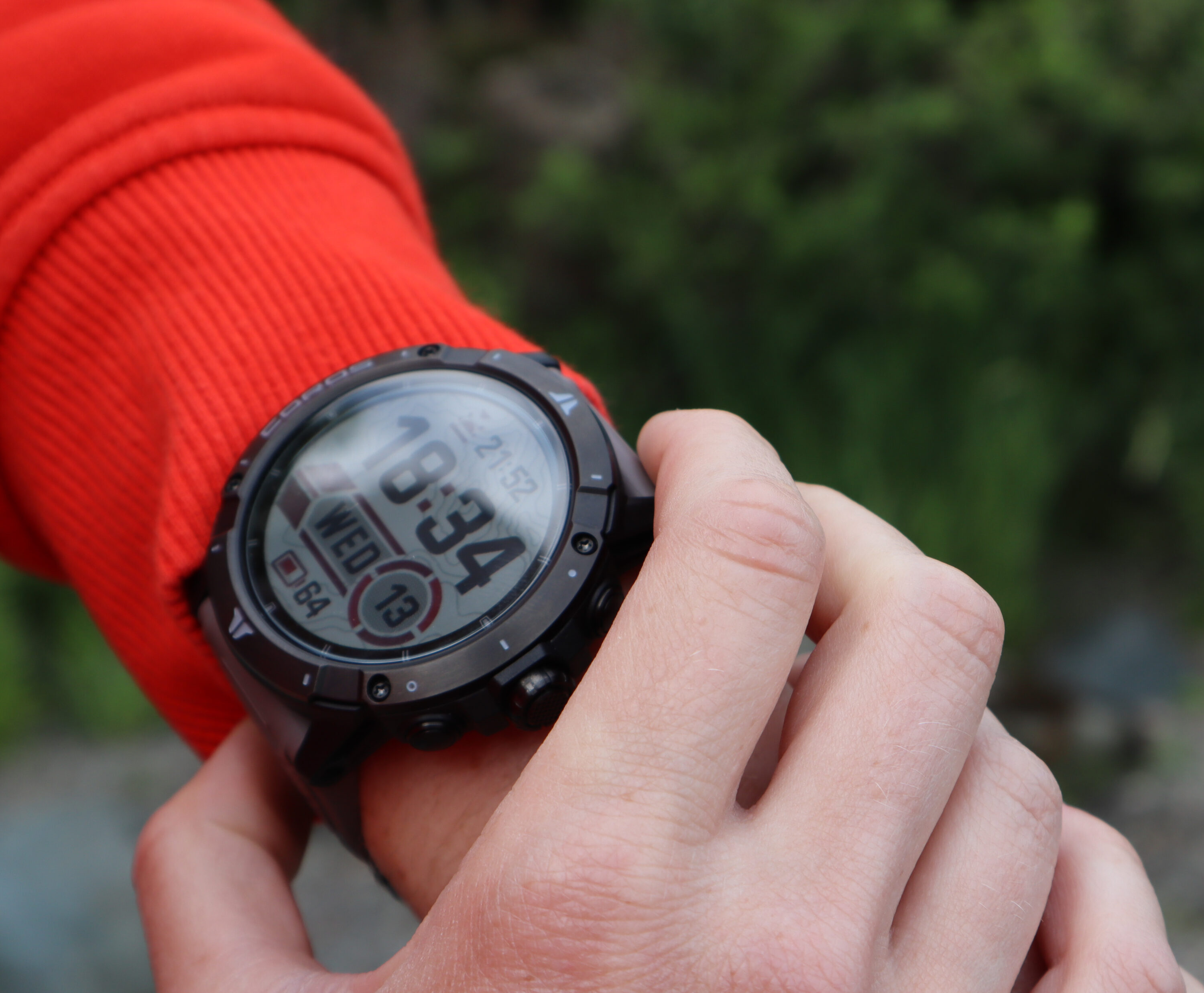 Track Your Adventures With the GPS-Heavy COROS VERTIX 2 Watch