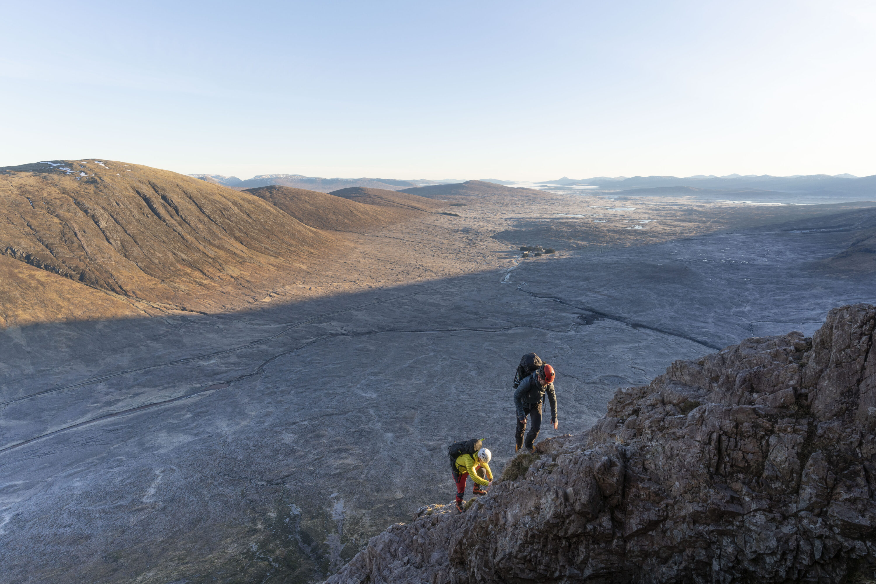 Oz Miller and Willis Morris on Curved Ridge in Glencoe on a precariously mild morning in December 2021.