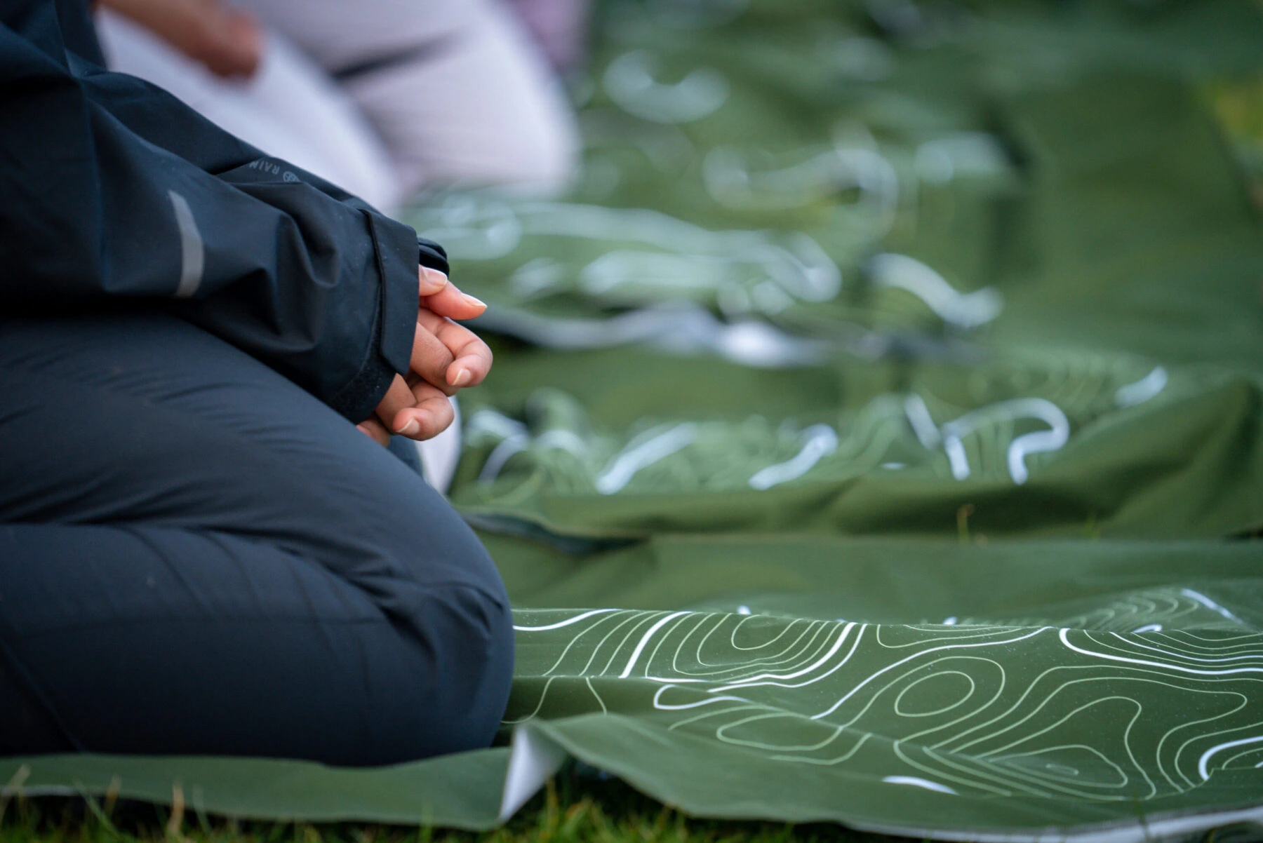 Víspera ladrón aspecto Muslim Hikers, Adidas TERREX and Wiggle To Launch First Hiking Prayer Mat -  BASE Magazine