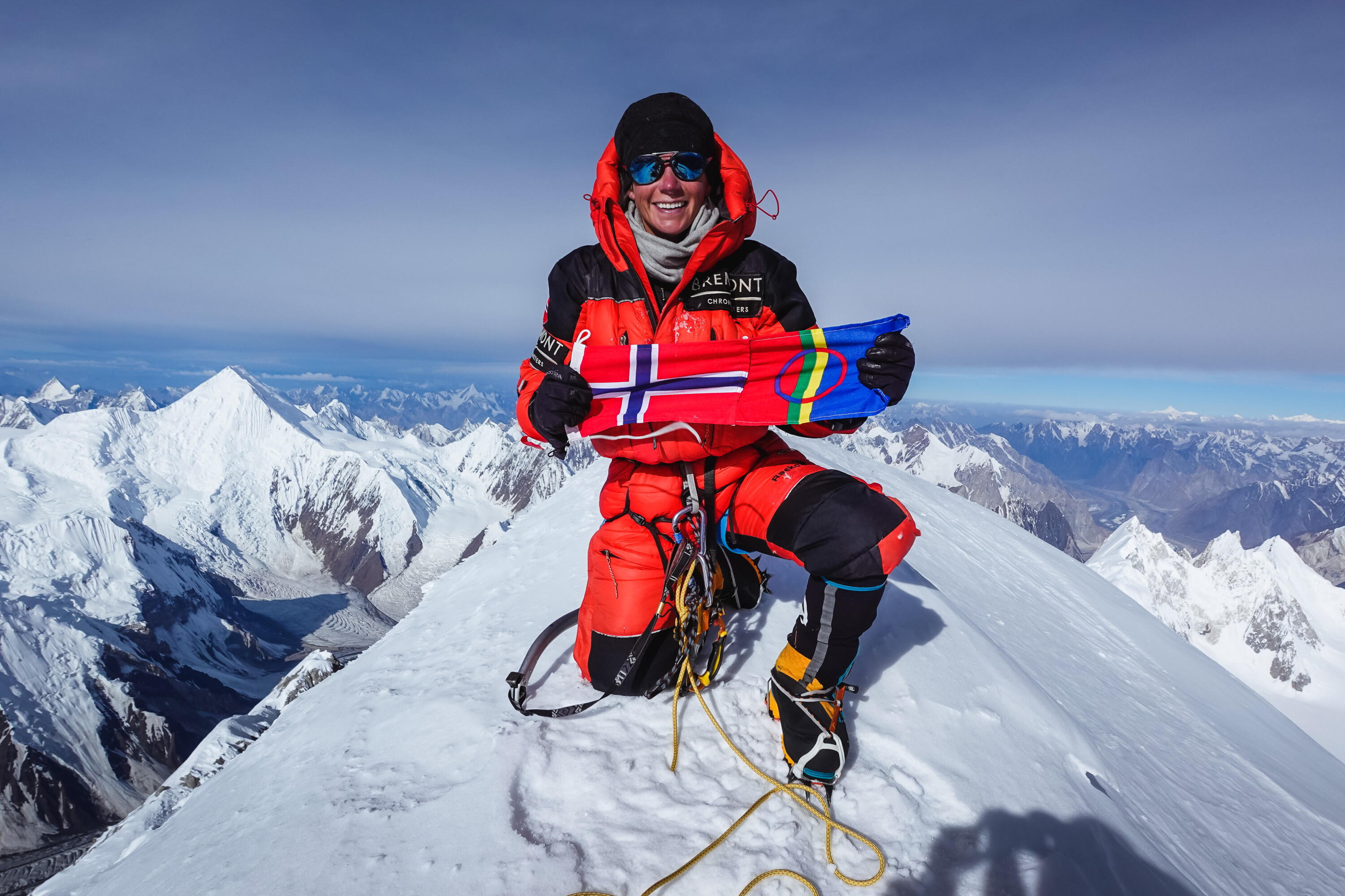 Kristin Harila and Tenjin Sherpa Set New World Record For 14 Peaks ...