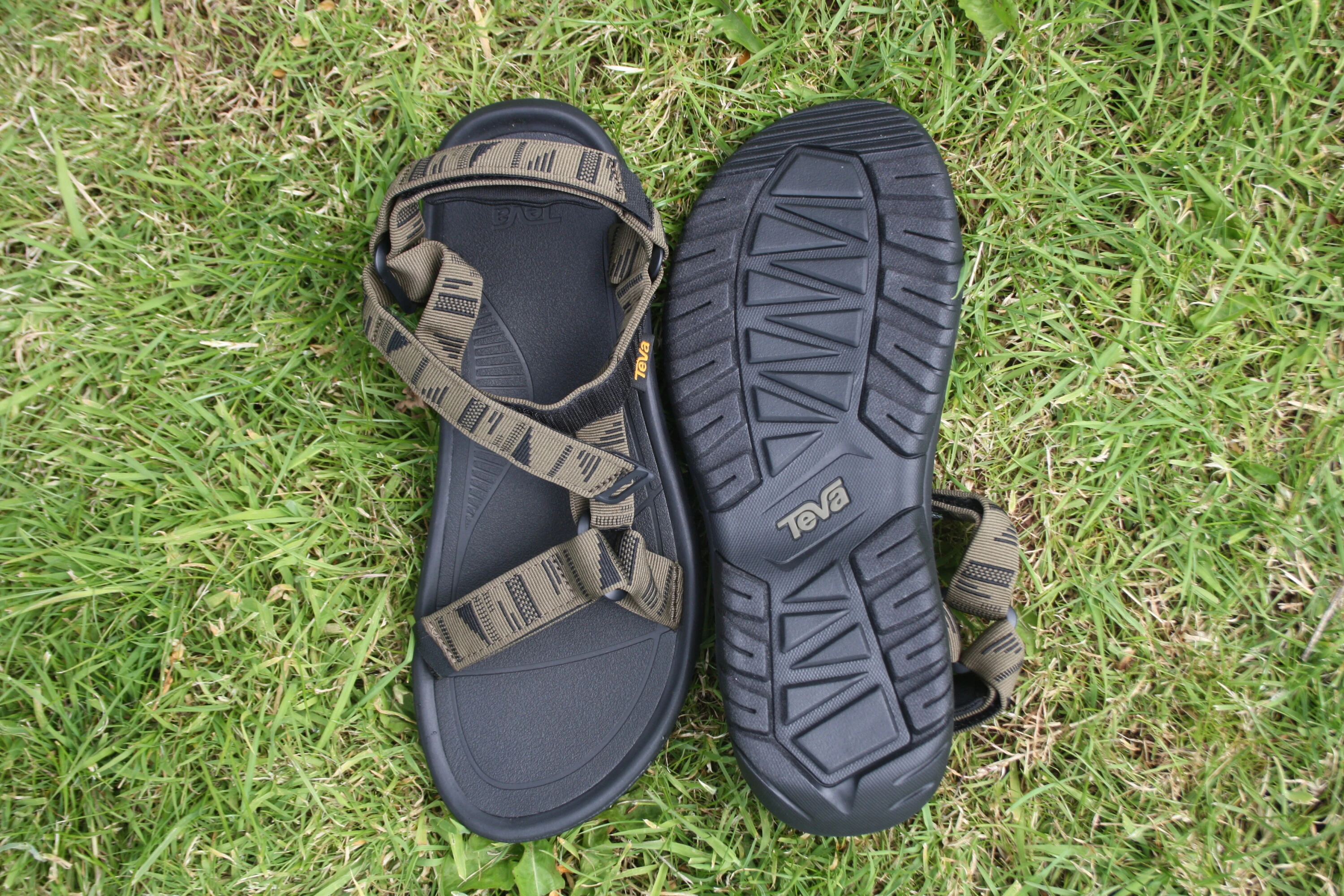 Teva Men\'s Hurricane XLT2 Sandal Green Chara Dark Olive Side 10 Amazon.com | Teva Men main image 2